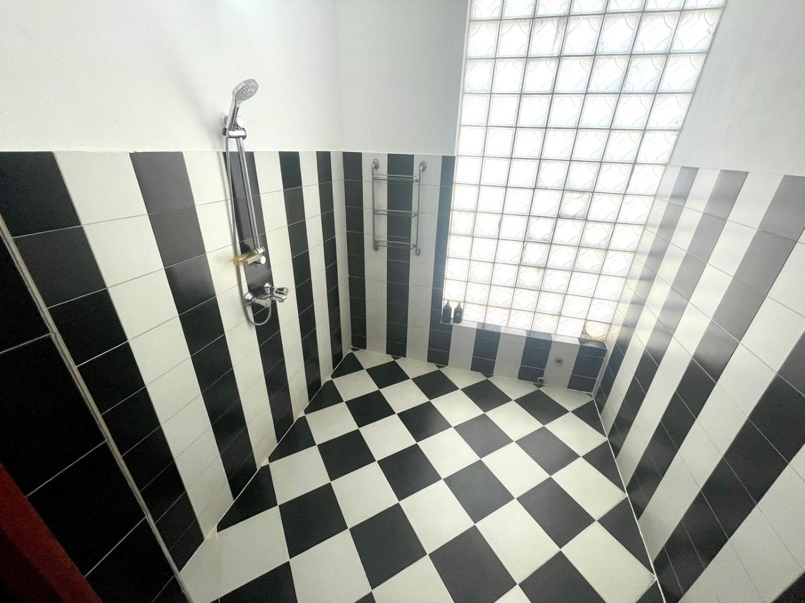 Hotel One Sixty Дехивала-Маунт-Лавиния Экстерьер фото